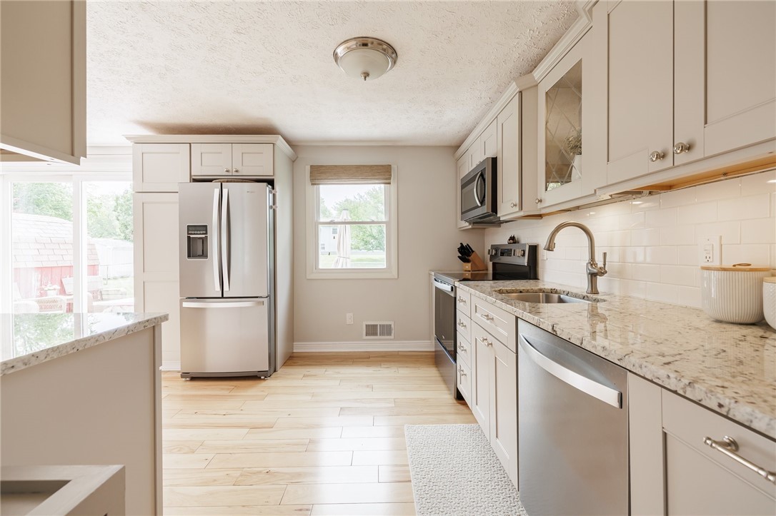 343 Squire Dale Lane, Greece, New York image 9
