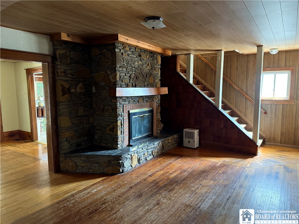 11 Myers Avenue, Jamestown, New York image 2