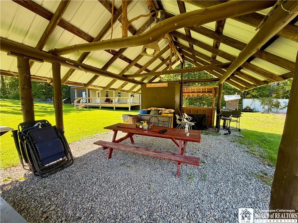 6896 County Road 17