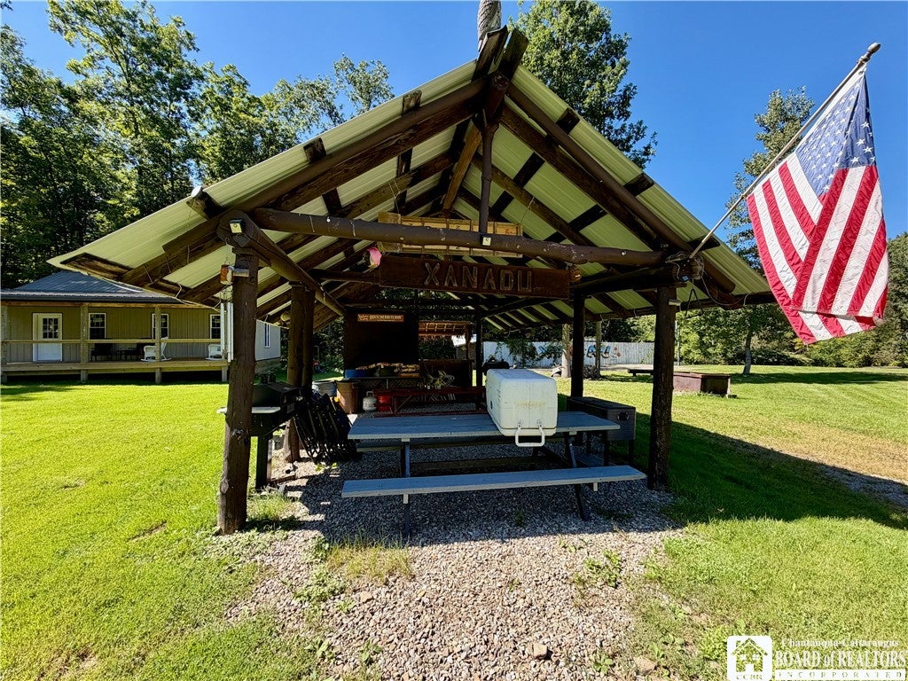 6896 County Road 17
