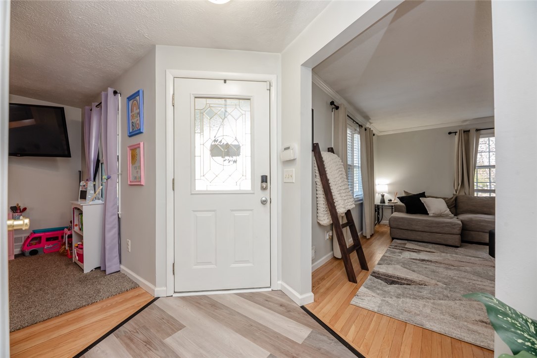 985 Weiland Road, Greece, New York image 5