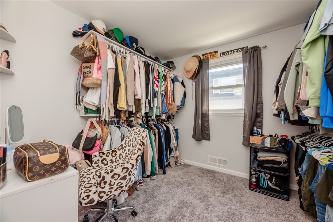 985 Weiland Road, Greece, New York image 20