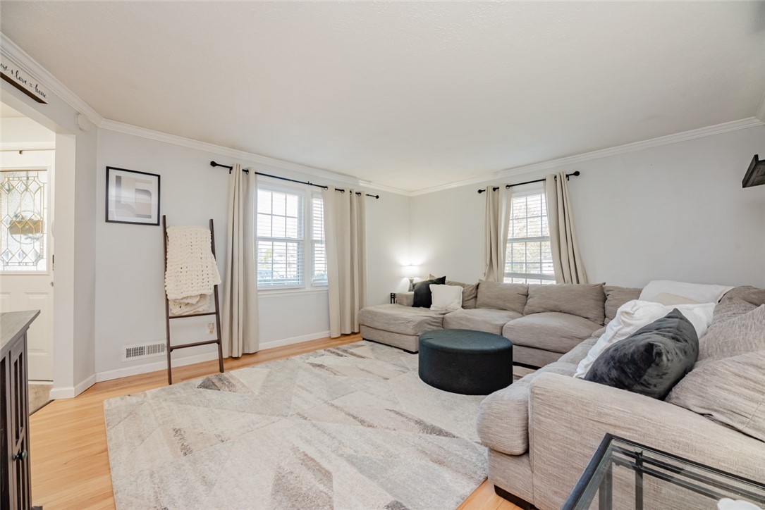 985 Weiland Road, Greece, New York image 7