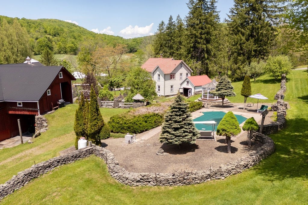 2892 County Highway 22