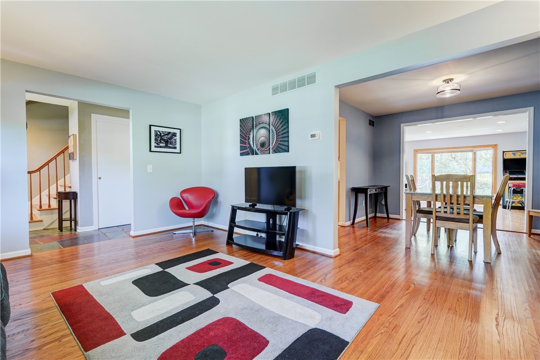 75 Coral Way