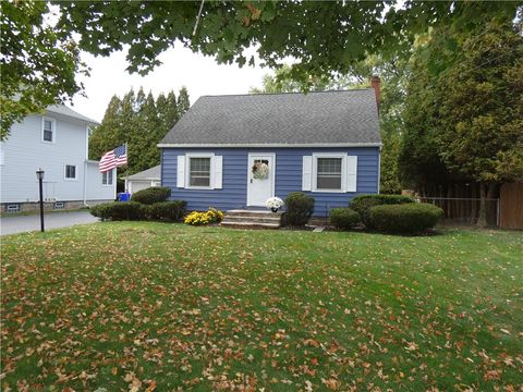 Homes For Sale - 6015 Hillcrest Avenue<br/> Newfane, NY 14108