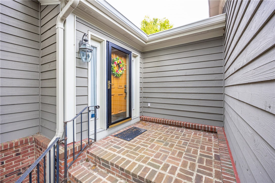 10 Mountain Ash Trail