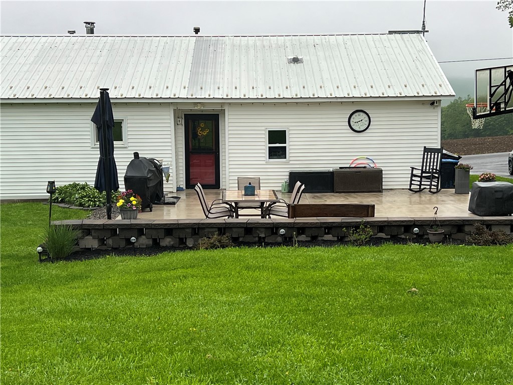 928 East Street, Bridgewater, New York image 30