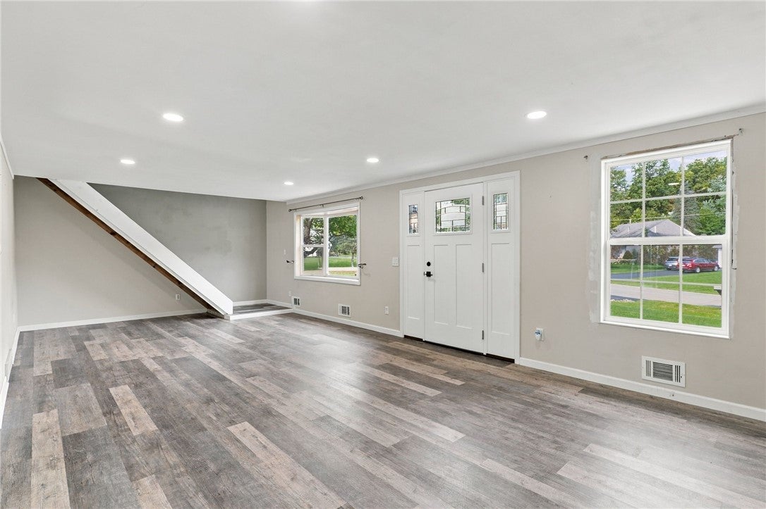 2 Apollo Place