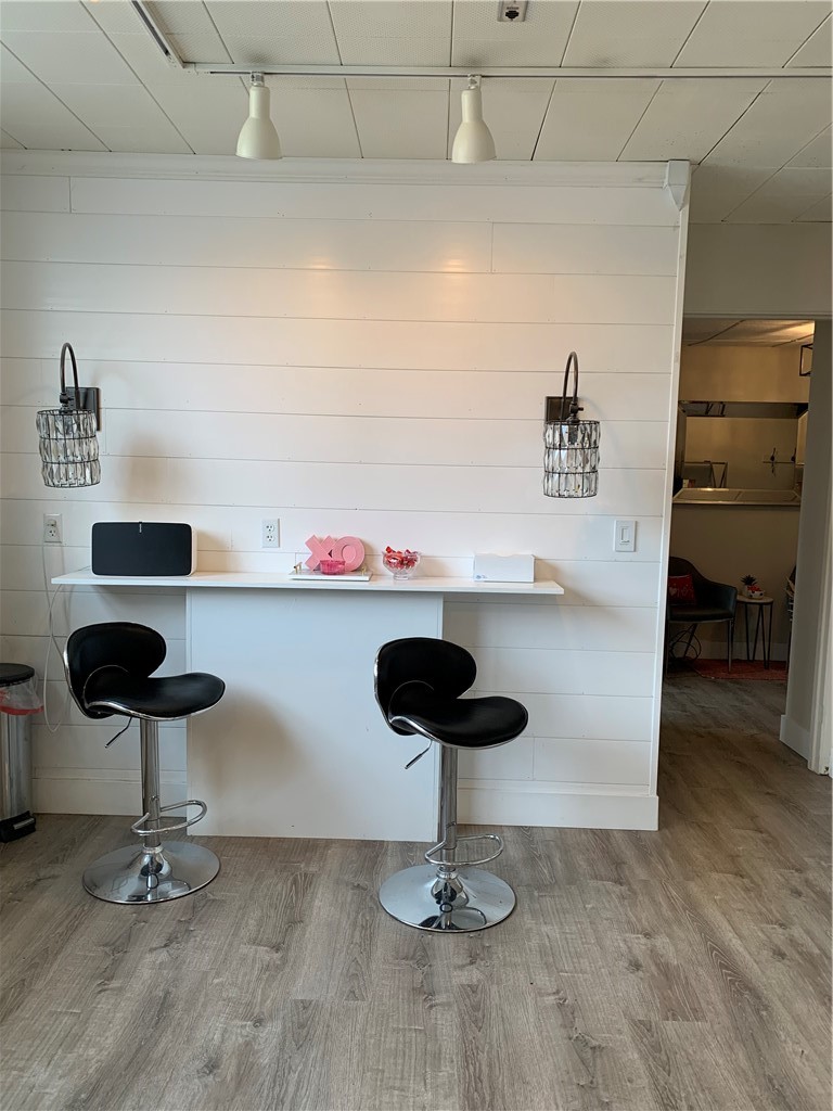 233  #2 Alexander Street