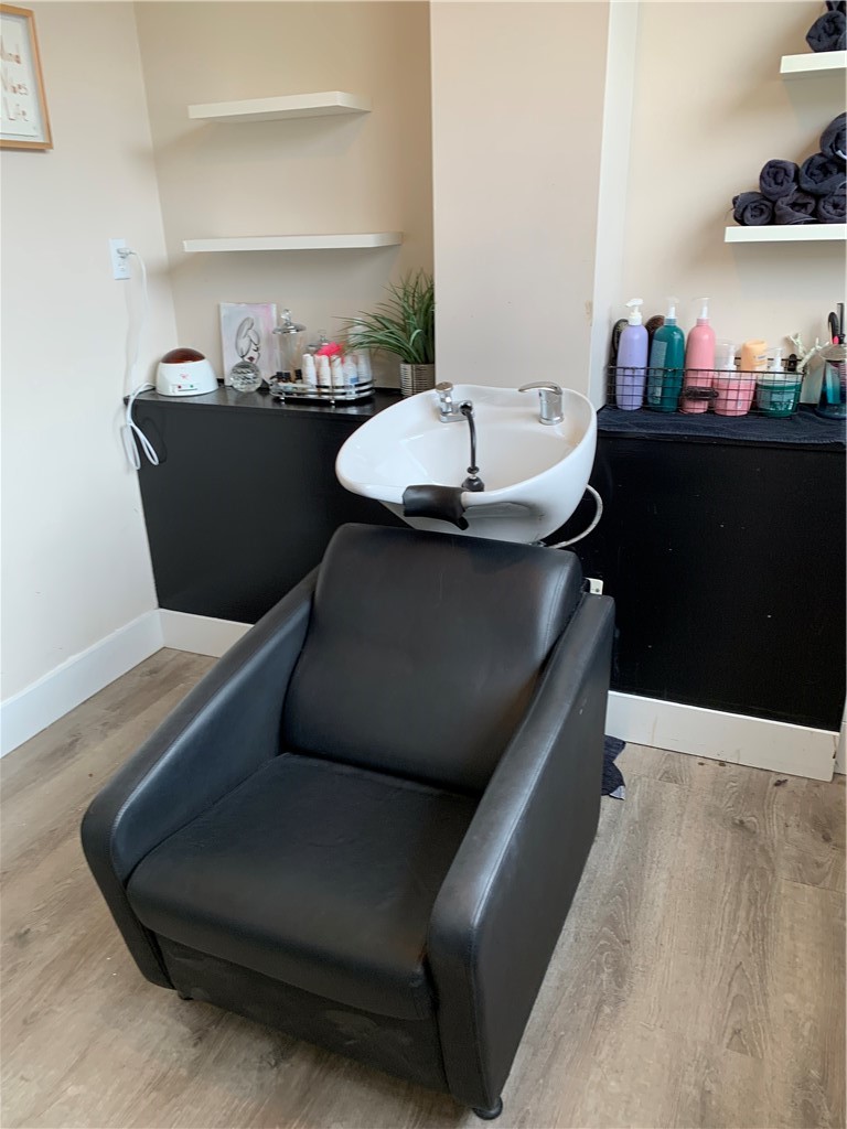 233  #2 Alexander Street