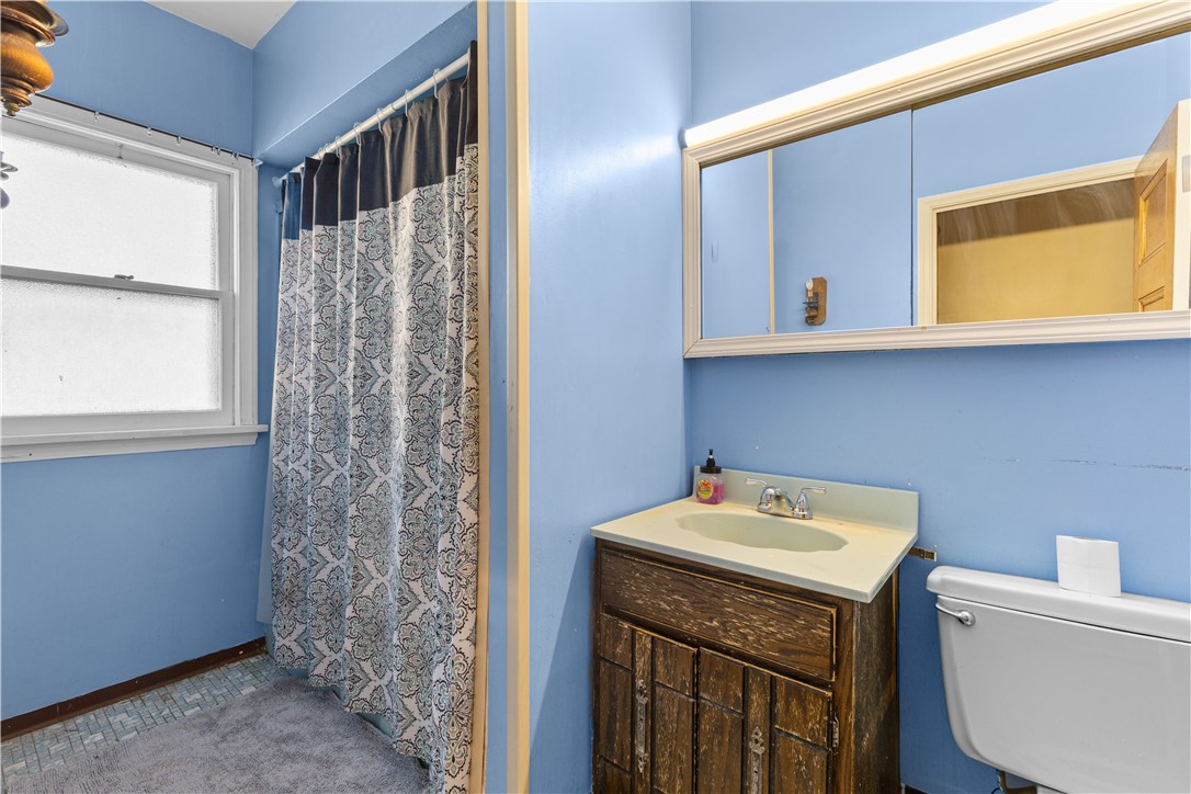 96 Rugby Avenue, Rochester, New York image 39