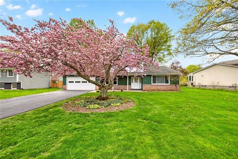 Homes For Sale - 237 Pine Valley Drive<br/> Greece, NY 14626