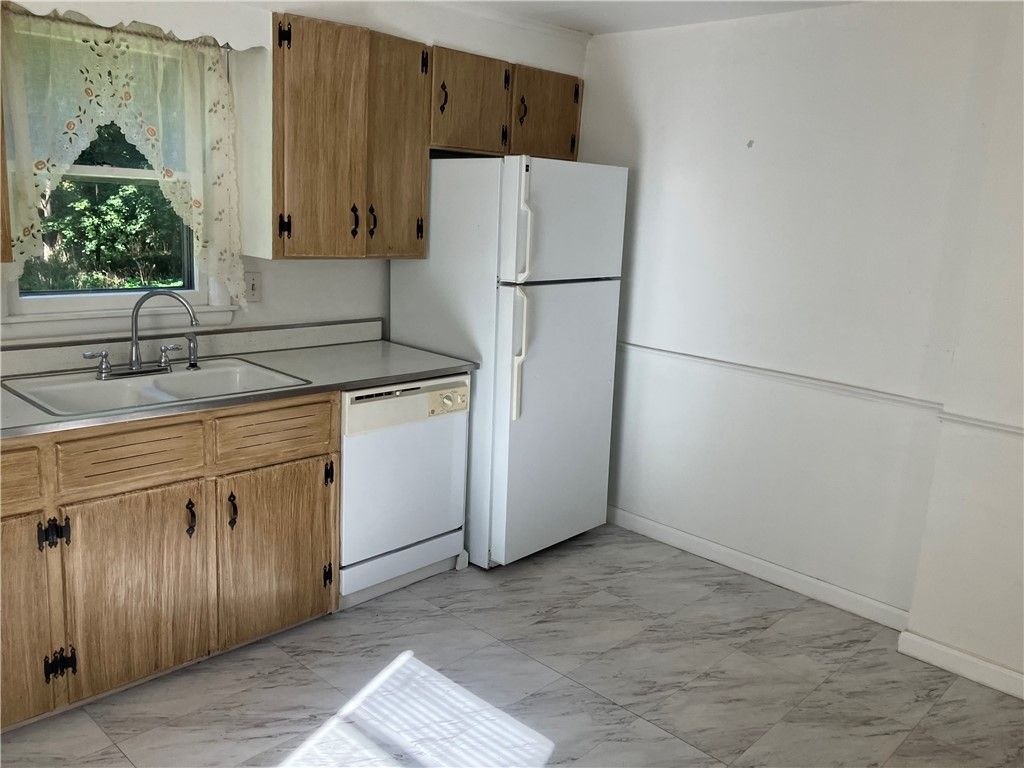 Photo of 50 Golf Avenue, Pittsford, NY 14534 (MLS # R1697117)