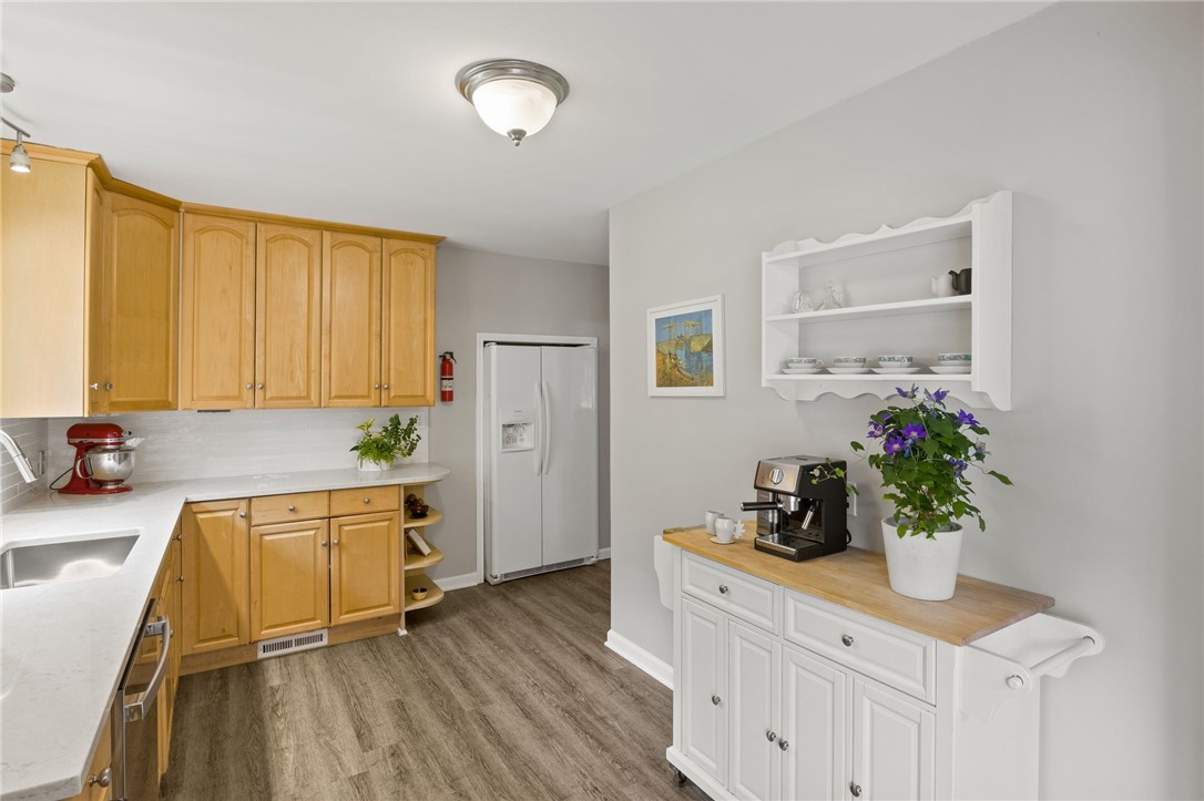 482 Marsh Road, Pittsford, New York image 11