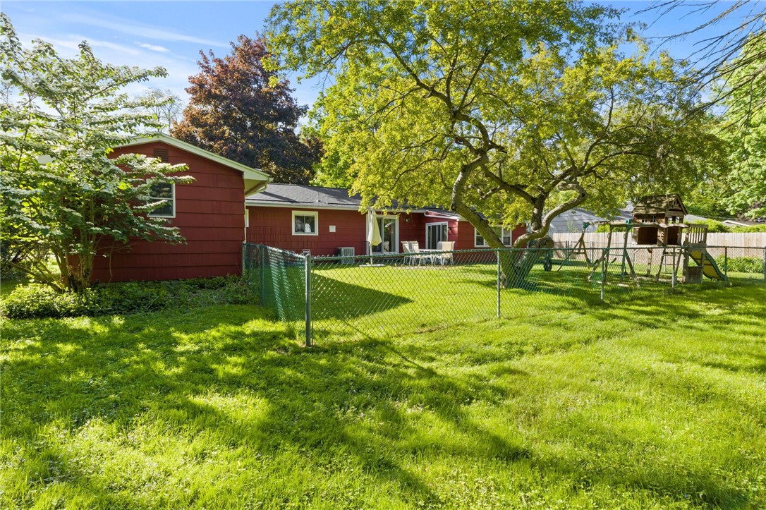 482 Marsh Road, Pittsford, New York image 32
