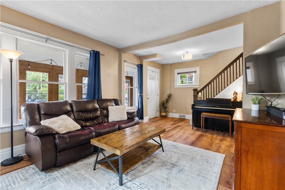 24 Spencer Road, Irondequoit, New York image 13