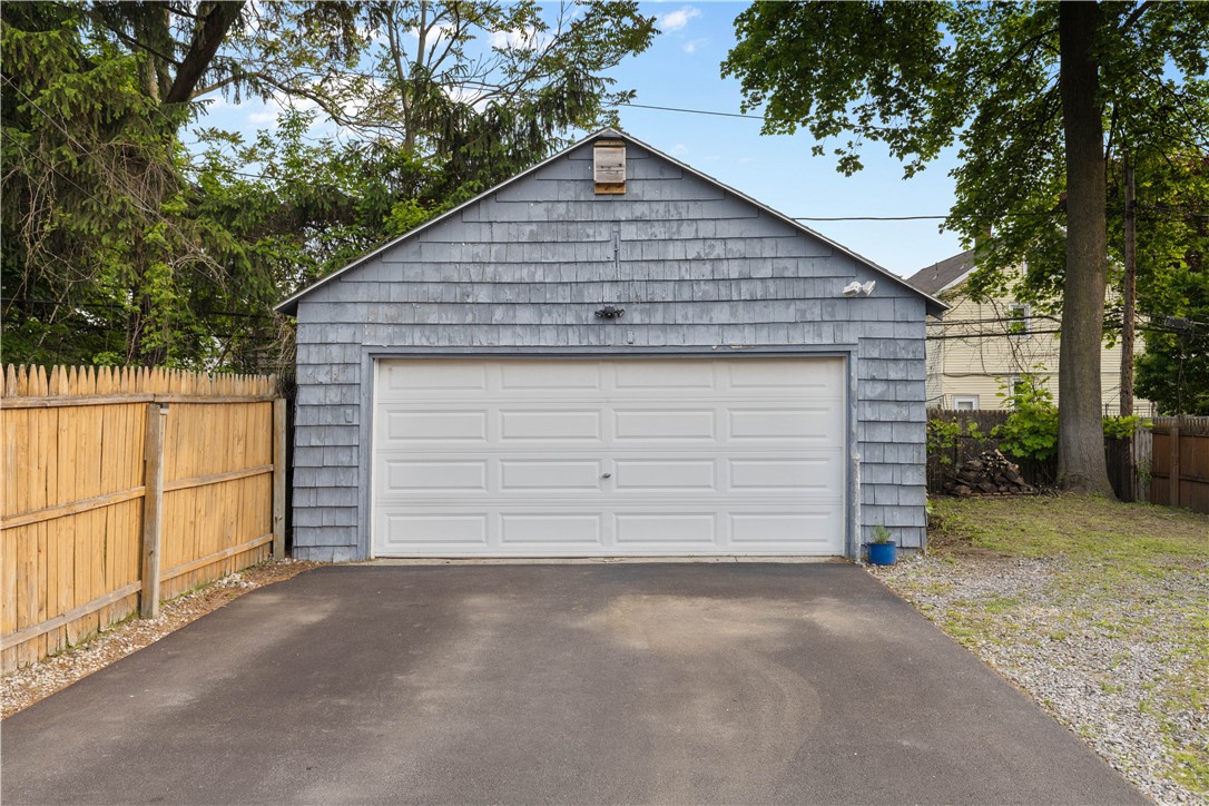 24 Spencer Road, Irondequoit, New York image 35
