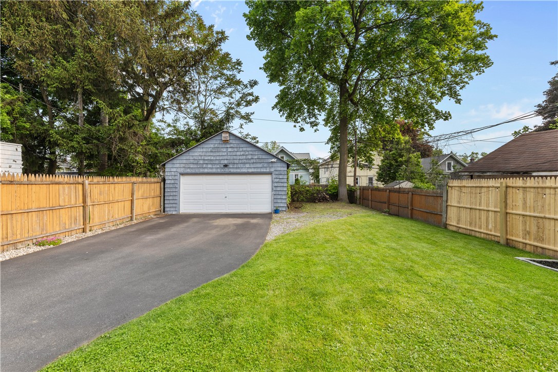 24 Spencer Road, Irondequoit, New York image 36