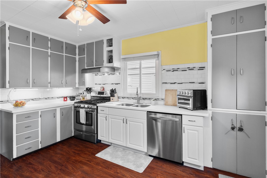 24 Spencer Road, Irondequoit, New York image 16