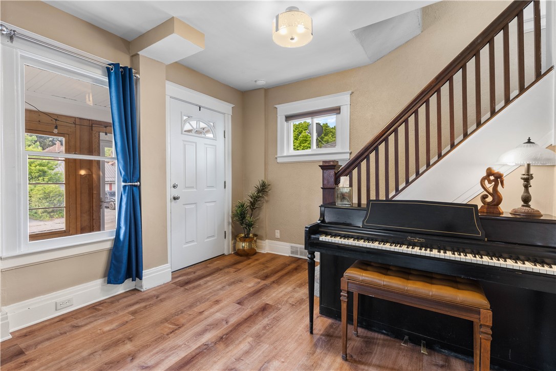 24 Spencer Road, Irondequoit, New York image 8