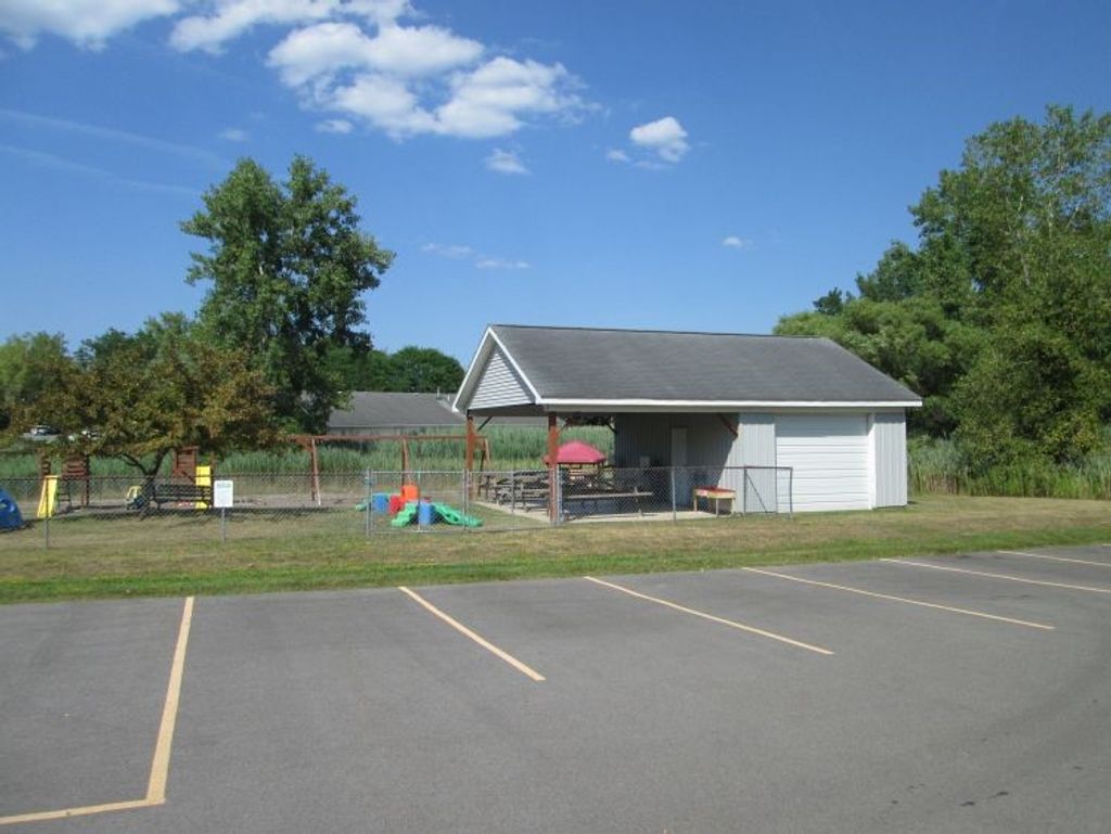 Photo of 1045 Brixton Dr Drive, Macedon, NY 14502 (MLS # R1622306)