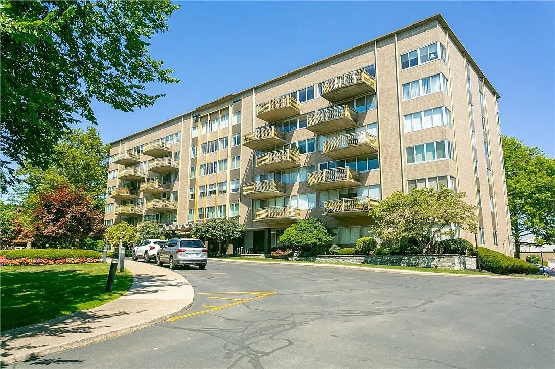 1400 East Avenue UN216