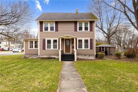 Homes For Sale - 3238 East Avenue<br/> Livingston County, Caledonia, NY 14423