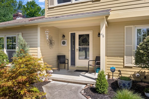 48 Woodedge Lane