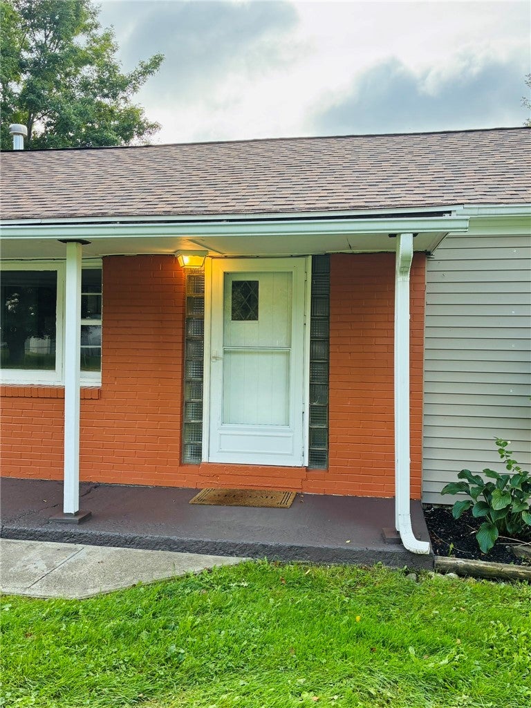 1329 Mountain View Circle