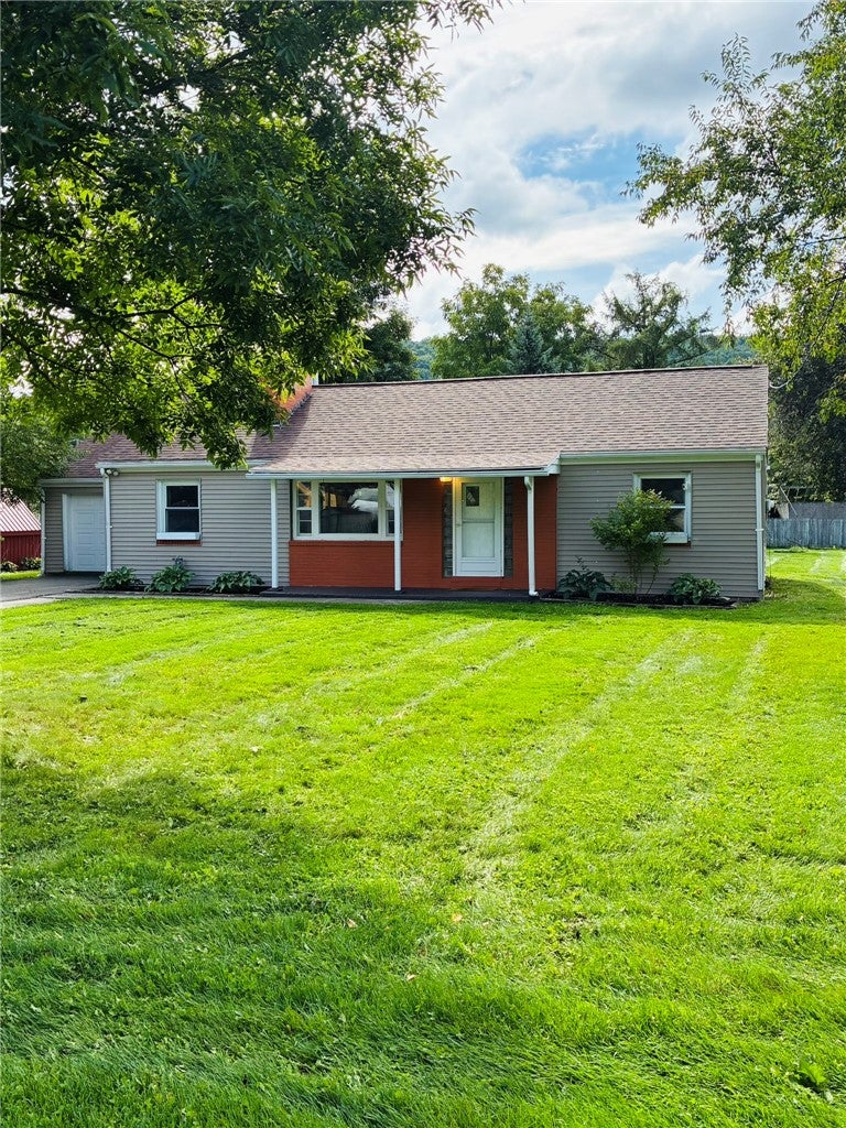 1329 Mountain View Circle