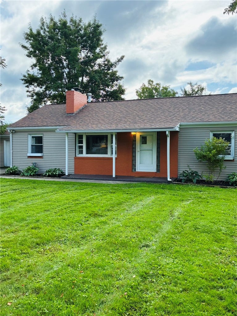 1329 Mountain View Circle