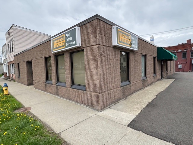 73 Denison Parkway W