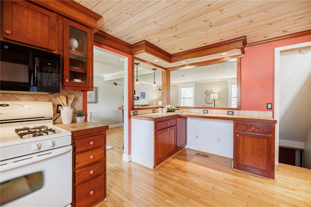 11 Duxbury Circle, Victor, New York image 15