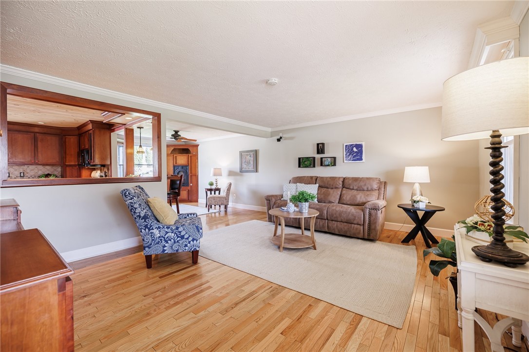 11 Duxbury Circle, Victor, New York image 7
