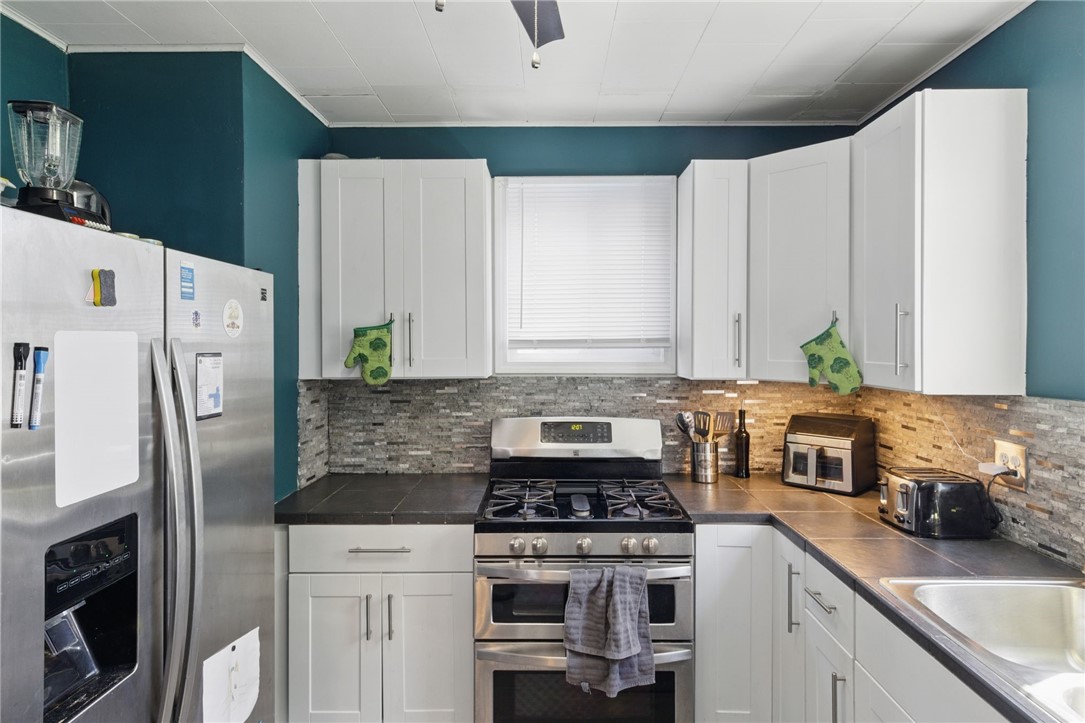 395 Laurelton Road, Irondequoit, New York image 10