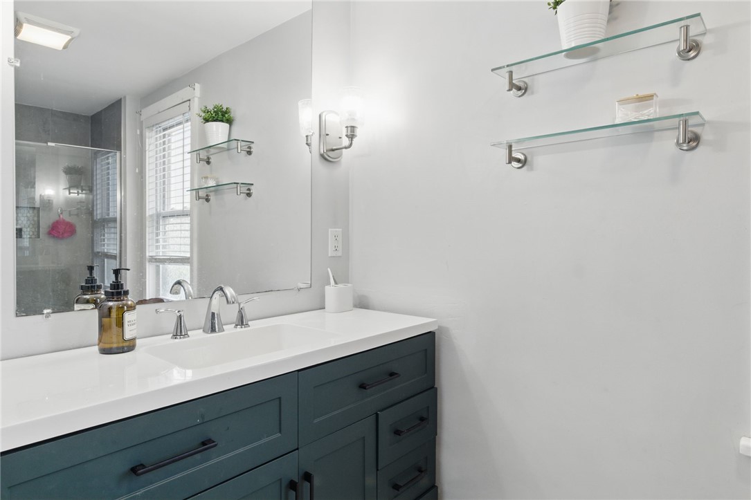 395 Laurelton Road, Irondequoit, New York image 24