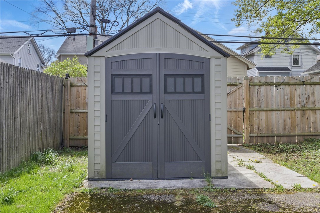 395 Laurelton Road, Irondequoit, New York image 28