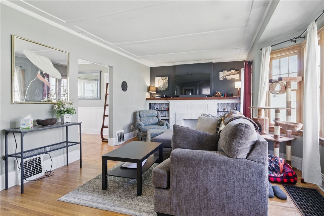 395 Laurelton Road, Irondequoit, New York image 6