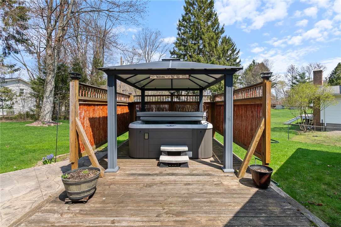 1212 Majestic Way, Webster, New York image 38