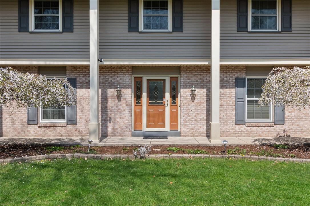 1212 Majestic Way, Webster, New York image 2