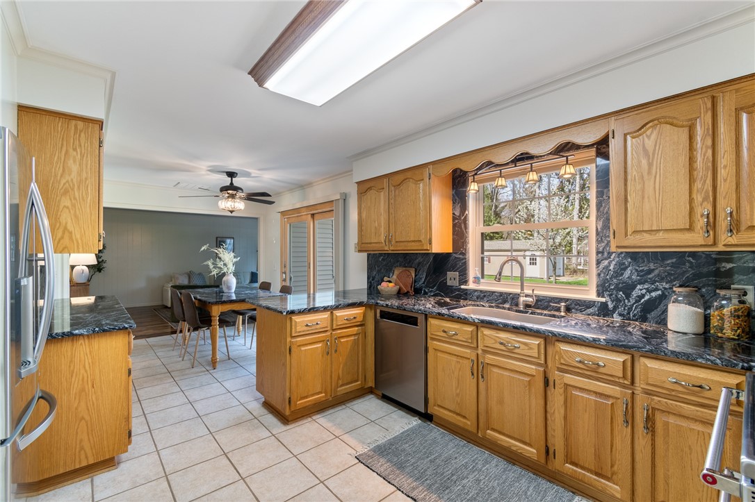 1212 Majestic Way, Webster, New York image 9