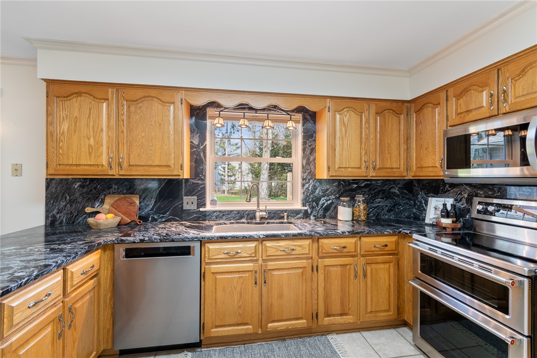 1212 Majestic Way, Webster, New York image 5