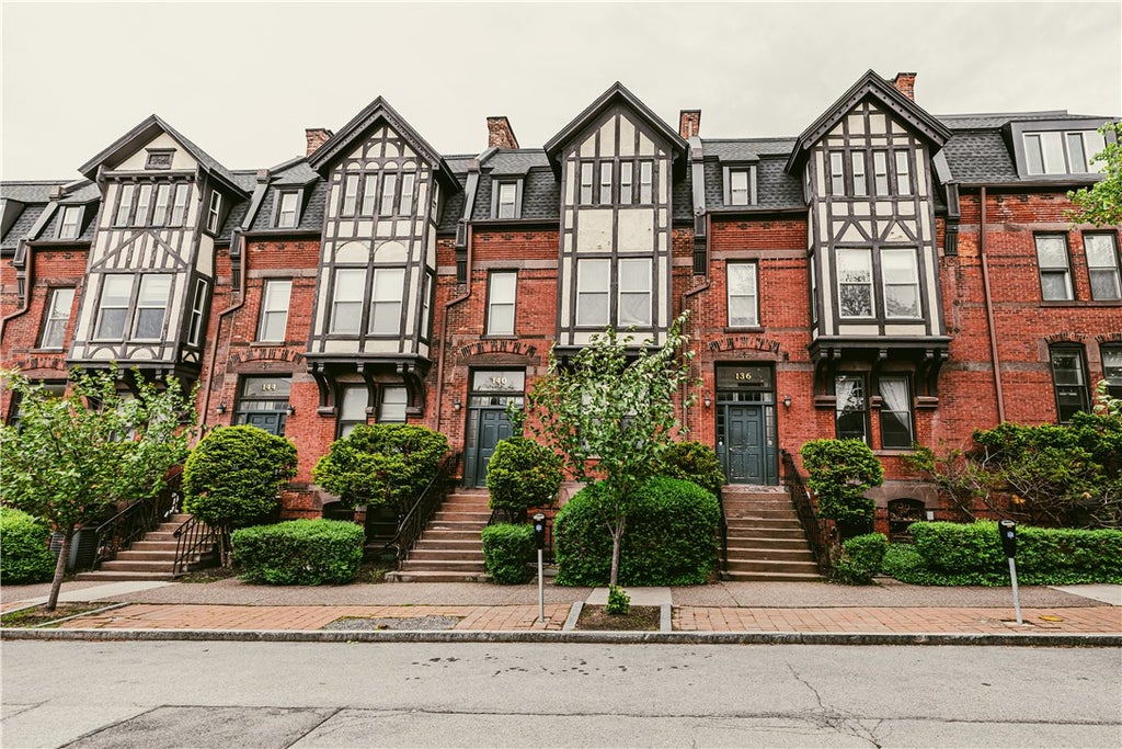 Photo of 148 Gibbs Street #3, Rochester, NY 14605 (MLS # R1712451)