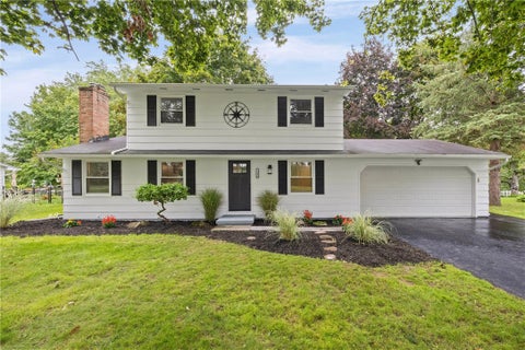 Homes For Sale - 2186 Bear Creek Drive<br/> Ontario, NY 14519