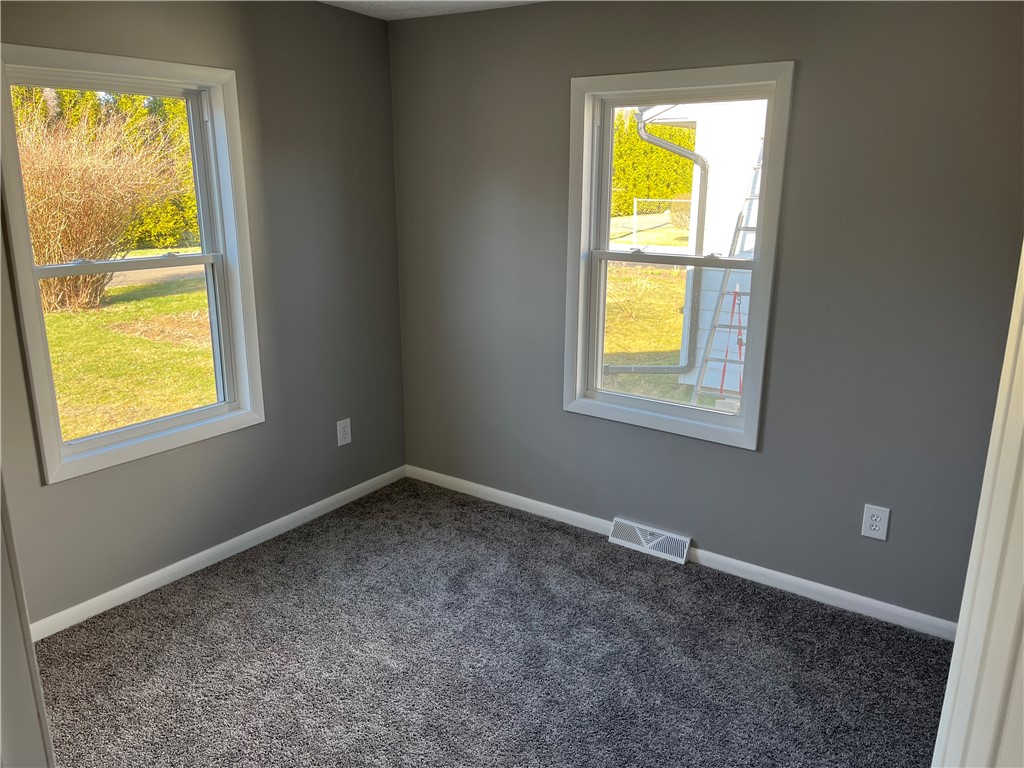 31 Evergreen Drive, Corning, New York image 12