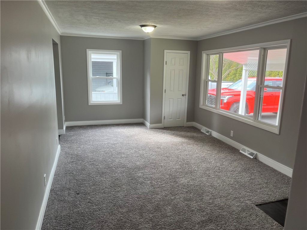 31 Evergreen Drive, Corning, New York image 10