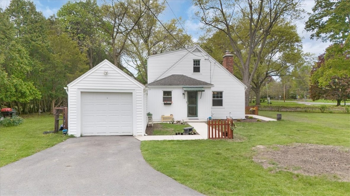 323 Embury Road, Penfield, New York image 39