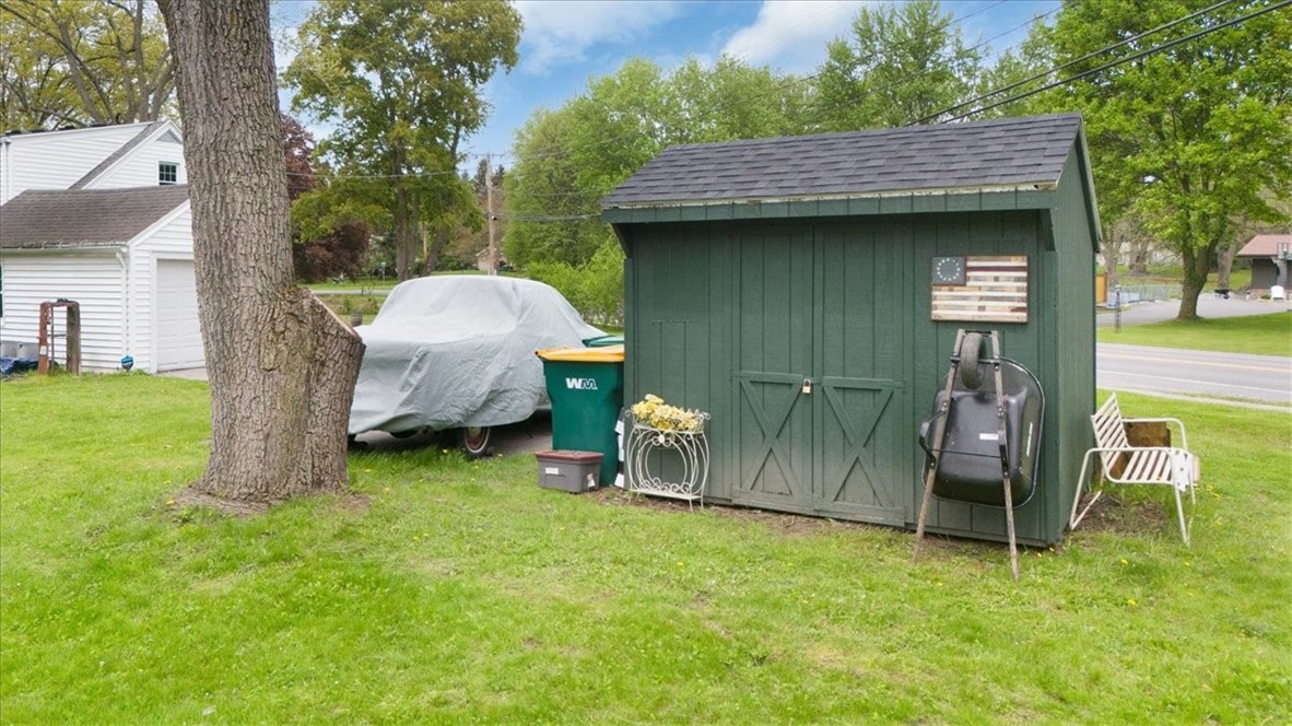 323 Embury Road, Penfield, New York image 47