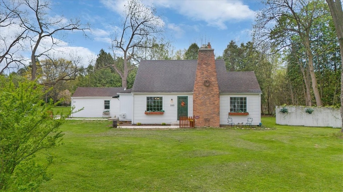 323 Embury Road, Penfield, New York image 3